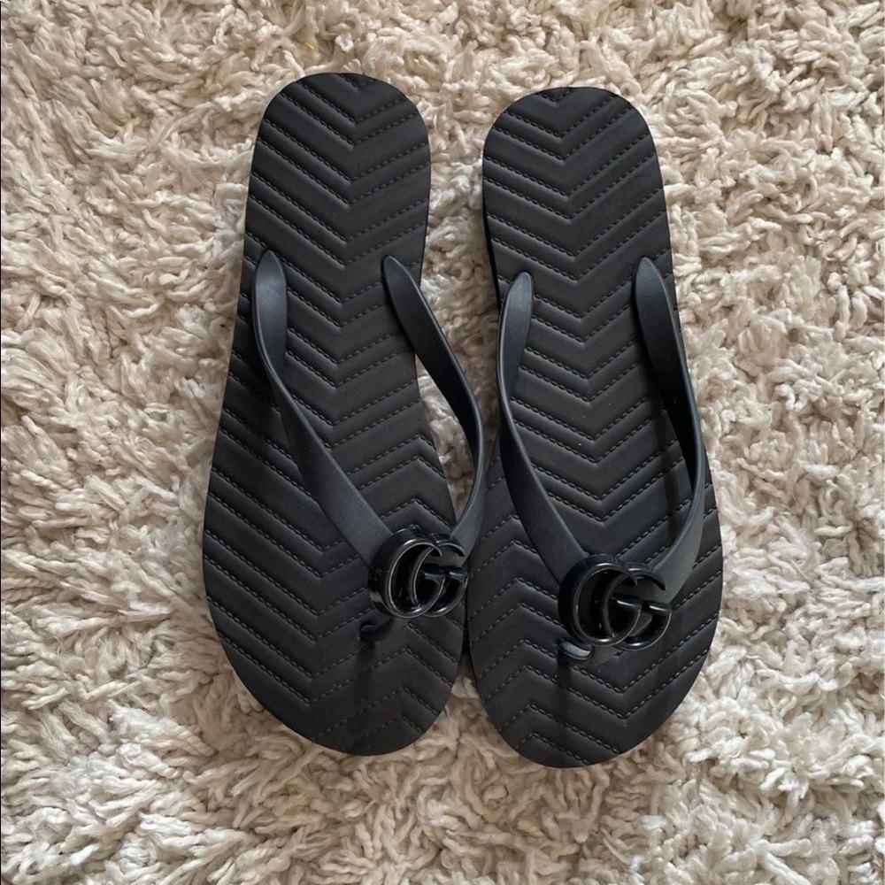 Brand new thing sandals